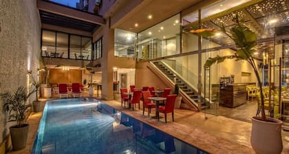 YAAD City Hotel