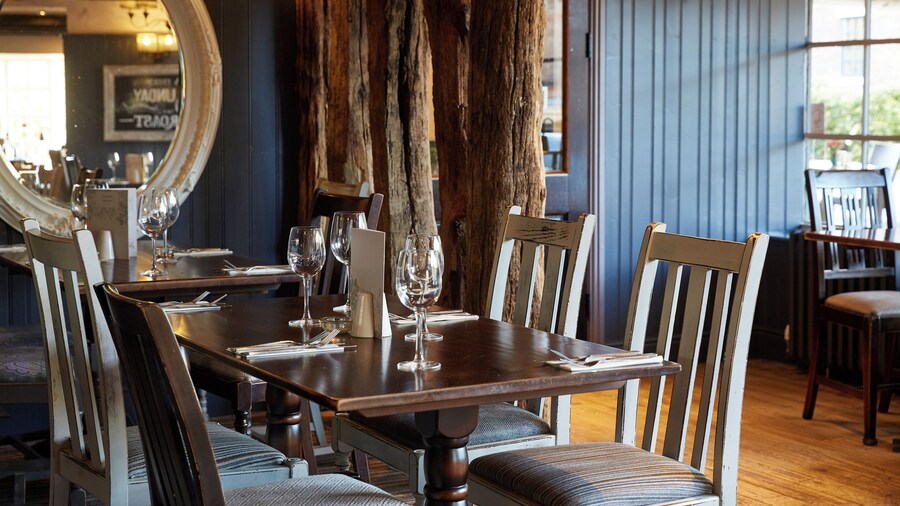 De Trafford Hotel by Chef and Brewer Collection