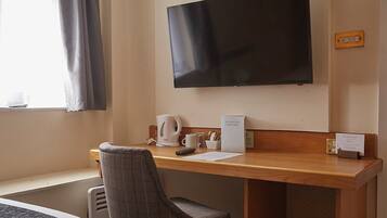 مكواة/لوح كي وواي فاي مجانًا وملاءات أسرّة