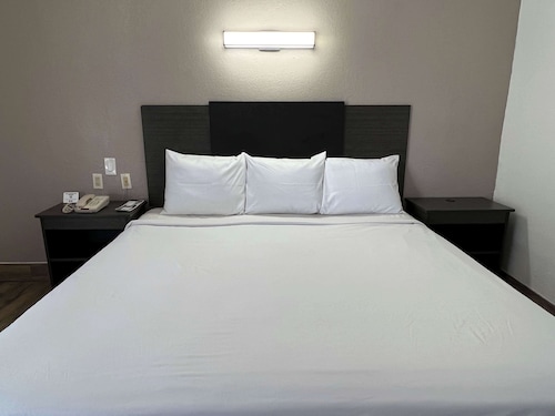 Motel 6 Orange, CA - Anaheim