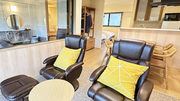 Type B with Island Kitchen, 42sqm, Non Smoking | Individually decorated, individually furnished, iron/ironing board