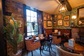 Breakfast, lunch and dinner served - Rockingham Arms by Greene King Inns (Rotherham)