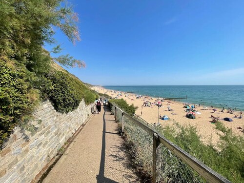 The Spyglass and Kettle By Greene King Inns