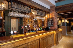 Bar (en la propiedad)