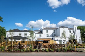 Exterior - Wheatsheaf Hotel - Virginia Water by Chef and Brewer Collection (Virginia Water)
