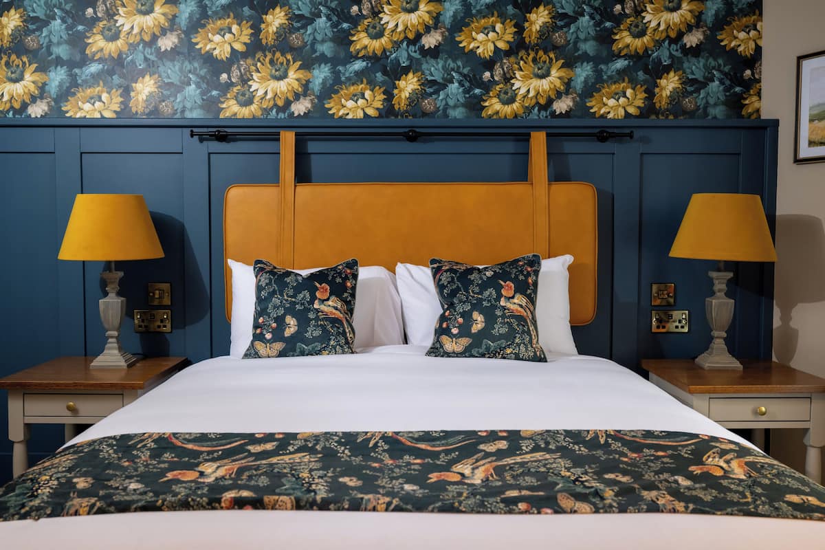 Double Room | Desk, blackout curtains, free WiFi
