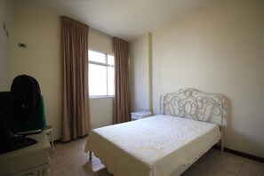 شقة - غرفتا نوم | 2 عدّة غرف نوم ومكواة/لوح كي