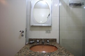Bathroom sink - Ribeiro 704 (Rio de Janeiro)