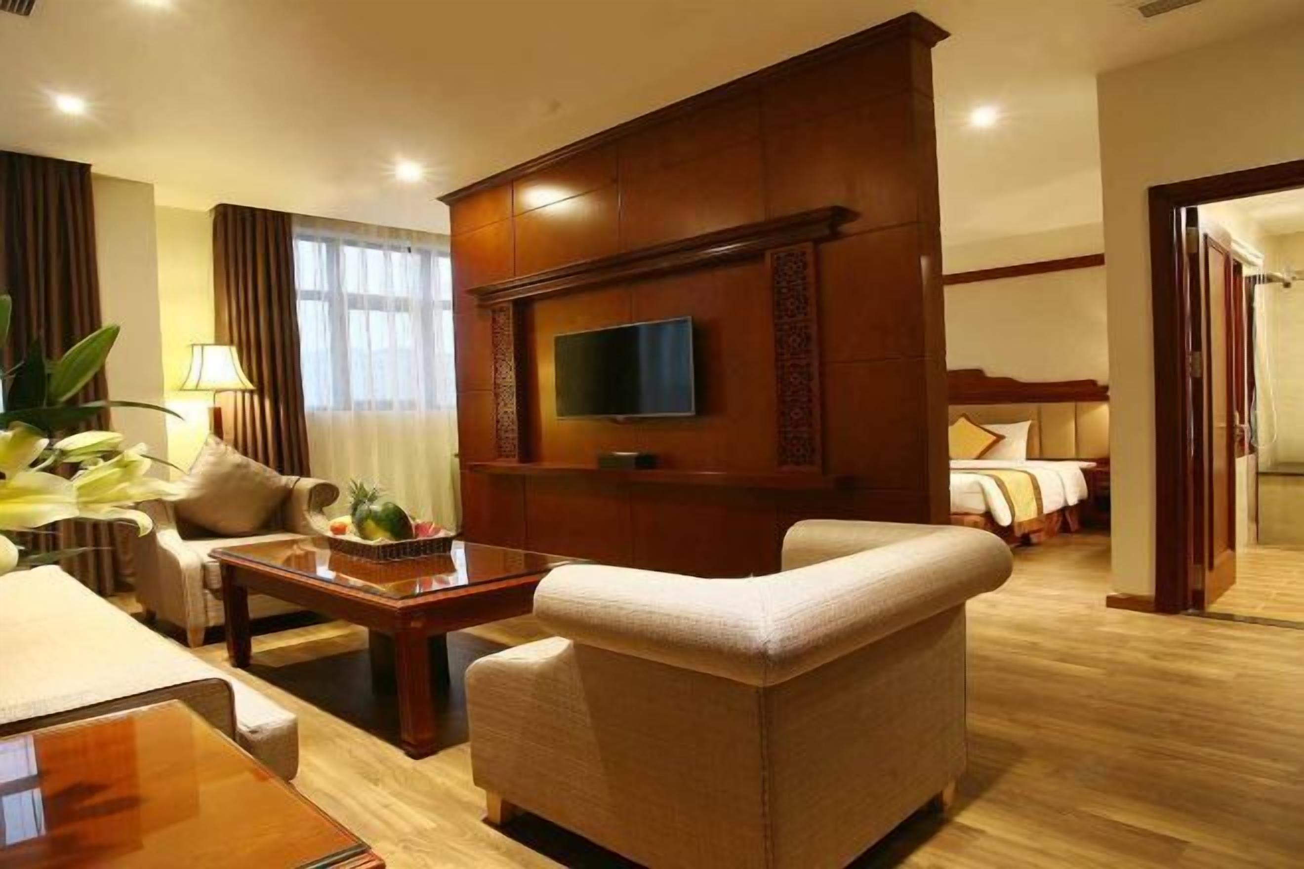 Minibar, Zimmersafe, Bügeleisen/Bügelbrett, kostenloses WLAN