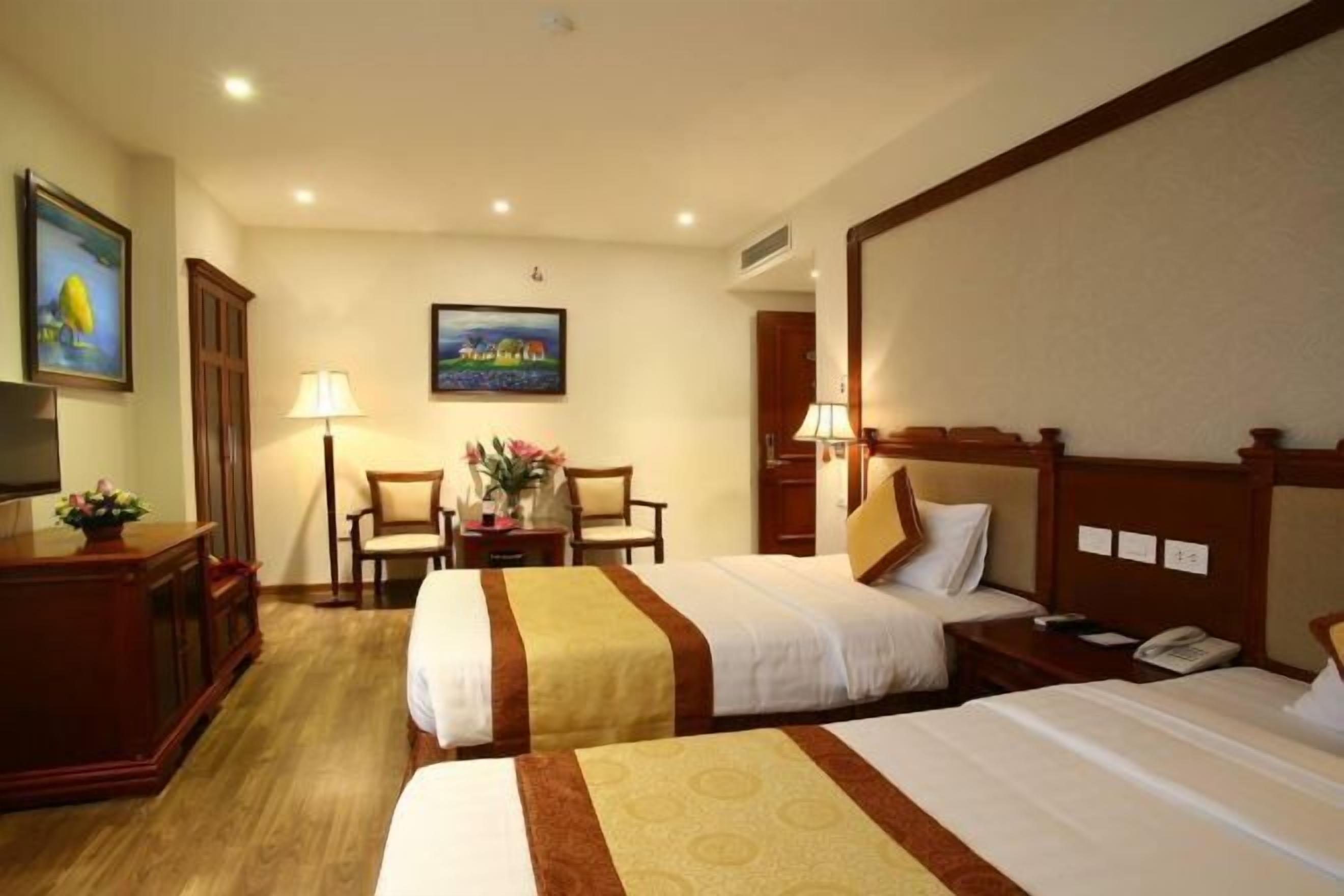 Minibar, in-room safe, iron/ironing board, free WiFi