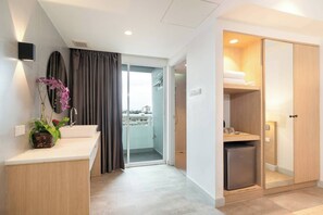 Deluxe | Desk, free WiFi, bed sheets