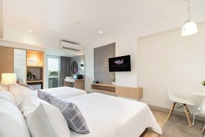 Family Room | Desk, free WiFi, bed sheets - Synsiri 2 Ladprao 98 1 (Bangkok)