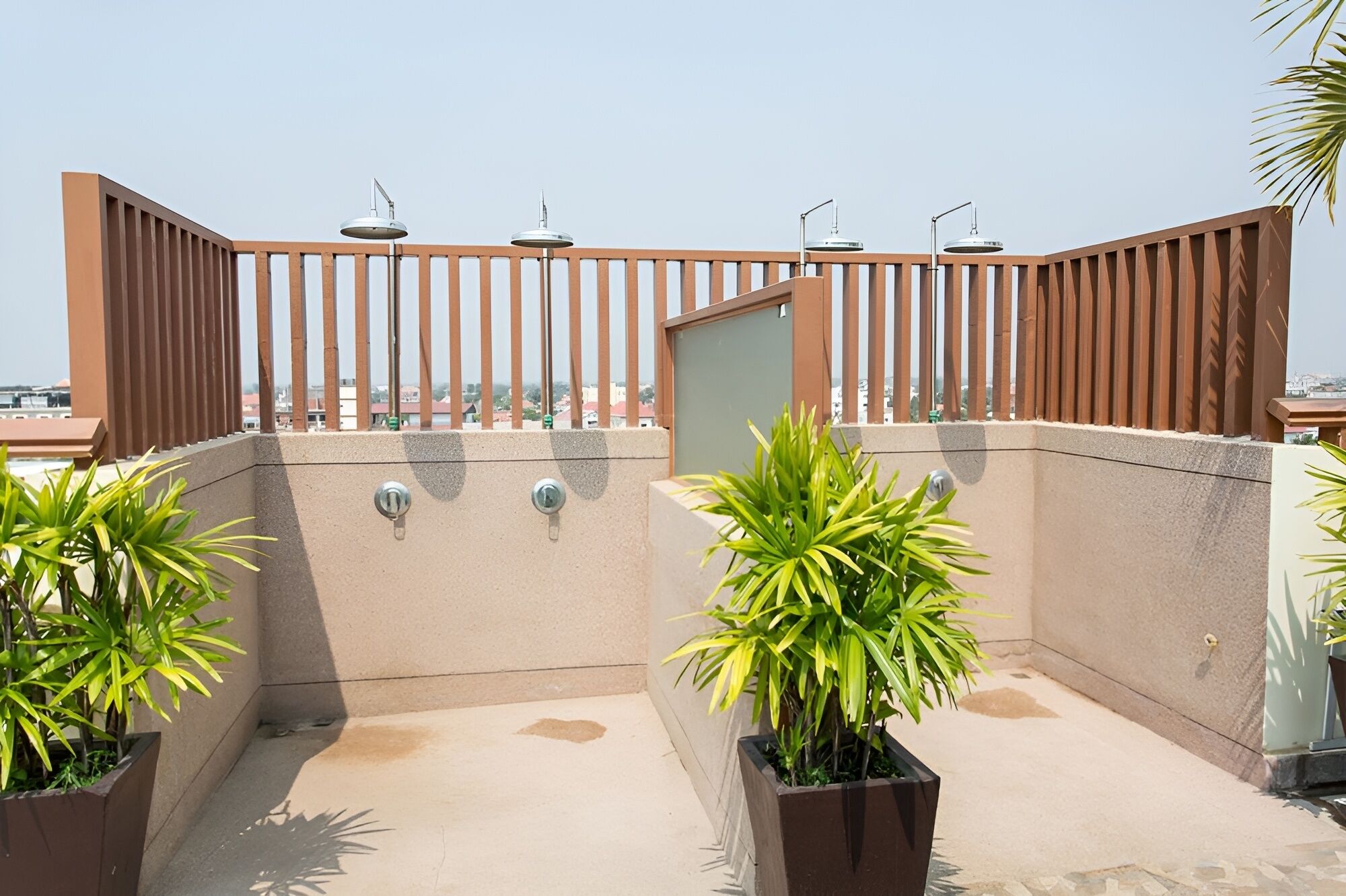 outdoor pool, open 10:00 am to 9 pm, pool umbrellas, pool loungers