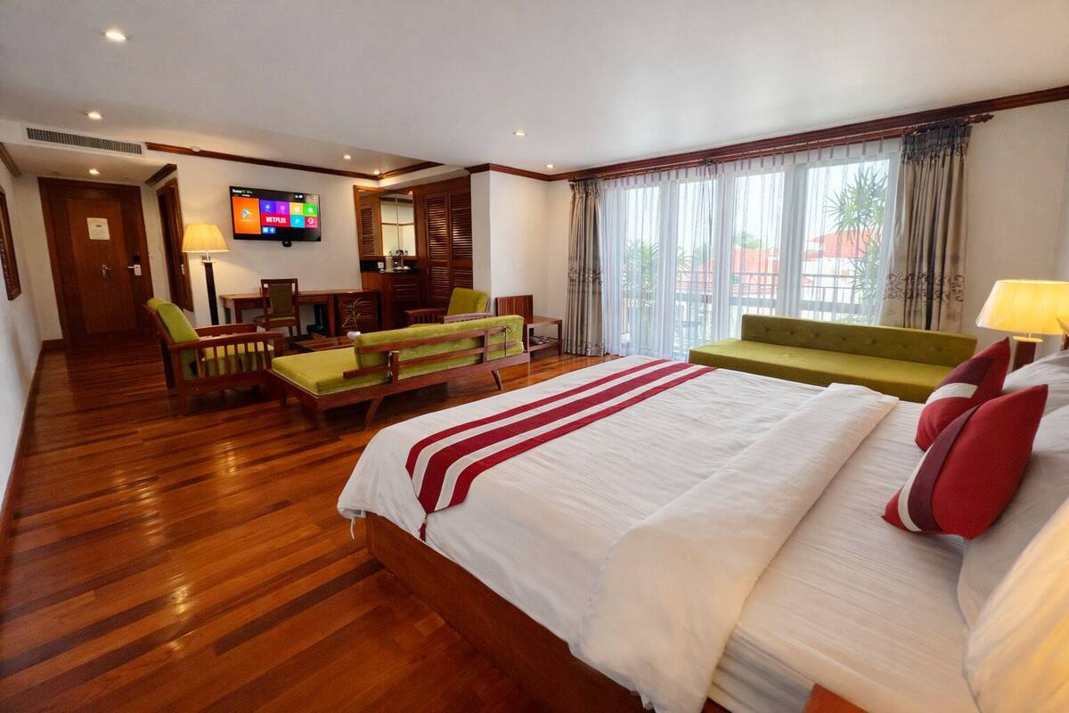 Cheathata Deluxe Double - Balcony | 1 phòng ngủ, chăn bông, minibar, két bảo mật tại phòng 