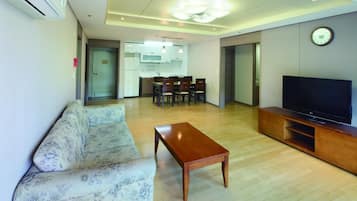 Suite (Ondol Type) | Wohnzimmer | LED-Fernseher