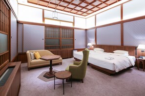 Habitación con 2 camas individuales, para no fumadores, en edificio contiguo (Corner) | Escritorio, cunas, wifi gratis y ropa de cama 