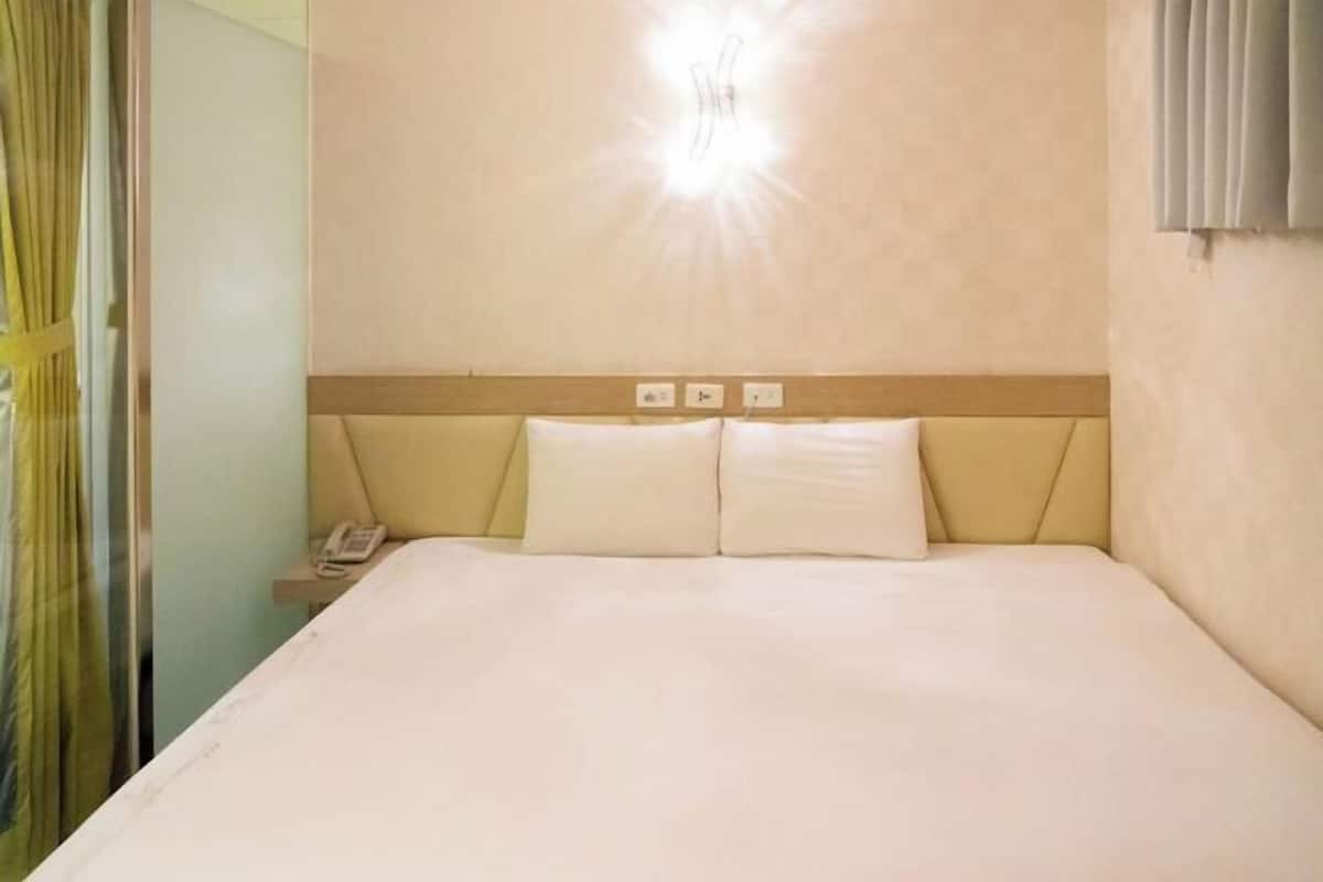 Edredón, wifi gratis y ropa de cama