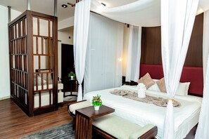 Premium bedding, minibar, in-room safe, desk - Hotel Lubumbashi (Lubumbashi)