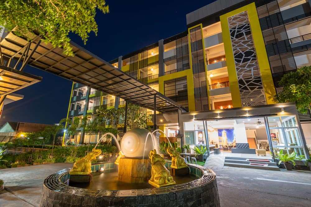 SB Living Place Hotel Phuket Town