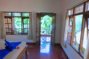 Standard Room | Minibar, desk, free WiFi, bed sheets
