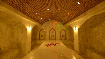 Sauna, Türkisches Bad/Hamam, Körperbehandlungen