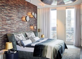 Ropa de cama de alta calidad, minibar, caja fuerte