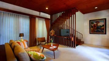 Living area | TV, DVD player