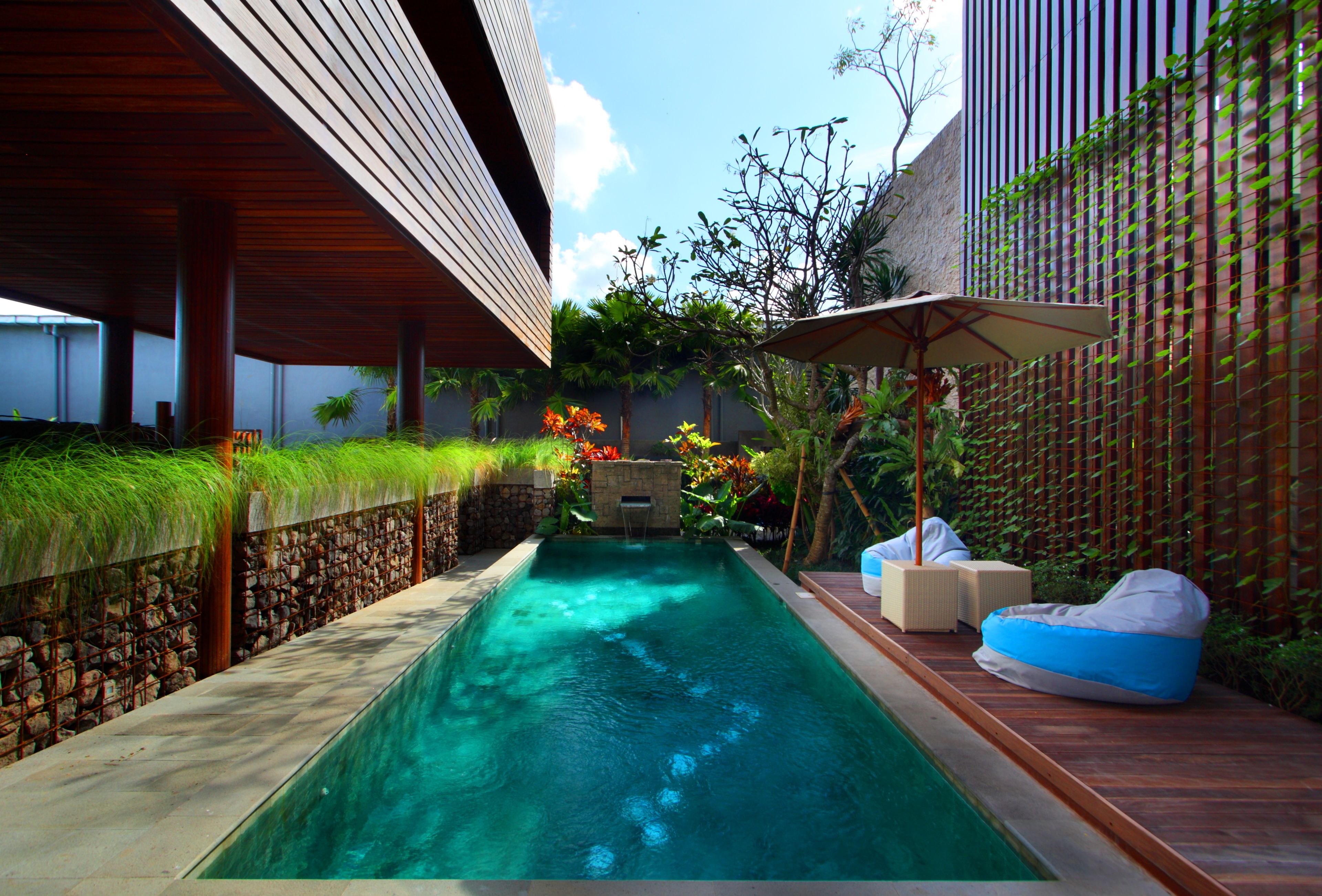 Indoor pool, outdoor pool