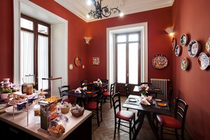 Desayuno buffet incluido todos los días 