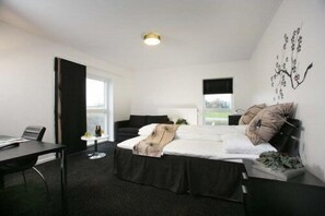 套房, 浴缸 | 書桌、隔音、免費嬰兒床、免費 Wi-Fi