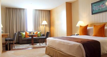 Royale Chulan The Curve