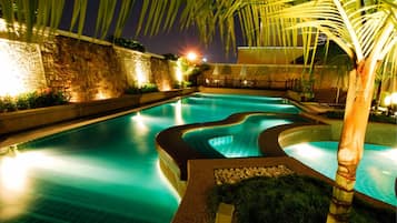 Outdoor pool, pool loungers