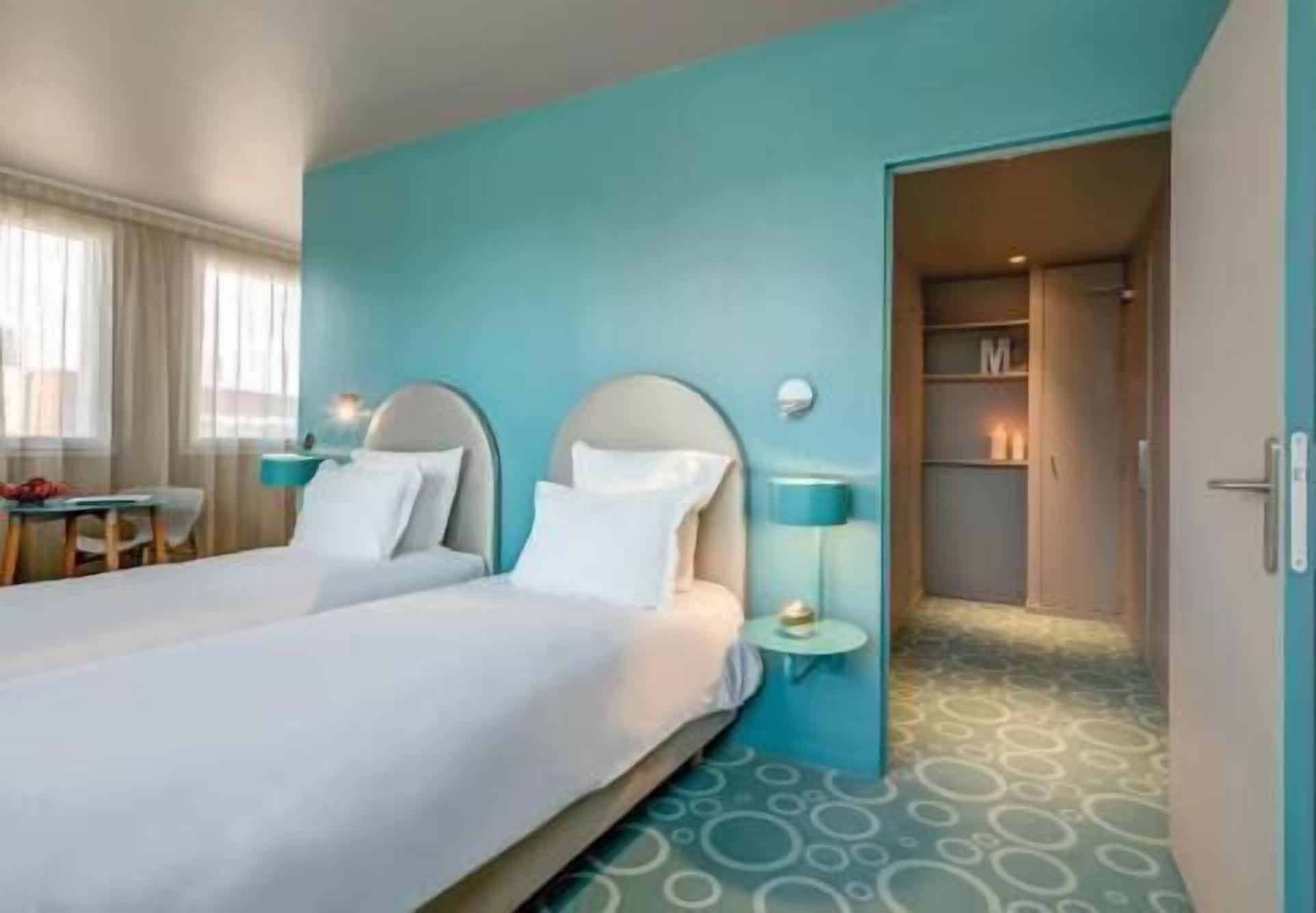 In-room safe, desk, soundproofing, iron/ironing board