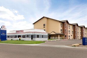 Exterior - Baymont by Wyndham Glendive (Glendive)