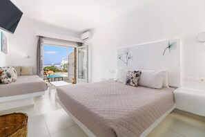 Suite, Jetted Tub, Sea View (Outdoor) | Premium bedding, in-room safe, individually decorated - Manolia View Mykonos (Mykonos)