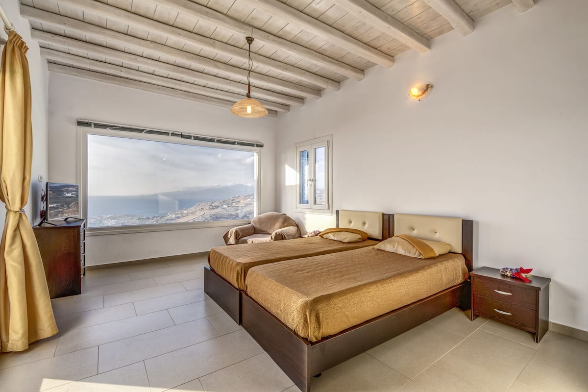Apartment, 1 Bedroom | Premium bedding, in-room safe, soundproofing, free cribs/infant beds