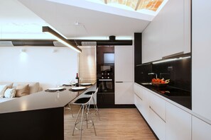 Comfort Apartment, 2 Bedrooms | Private kitchen | Fridge, microwave, oven, dishwasher - Portaferrissa Apartments (Barcelona)