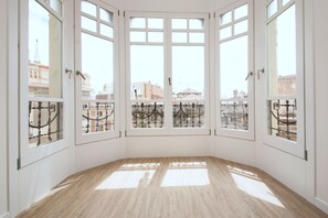 Comfort Apartment, 2 Bedrooms | Interior detail