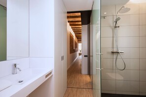 Appartement Confort, 2 chambres | Salle de bain