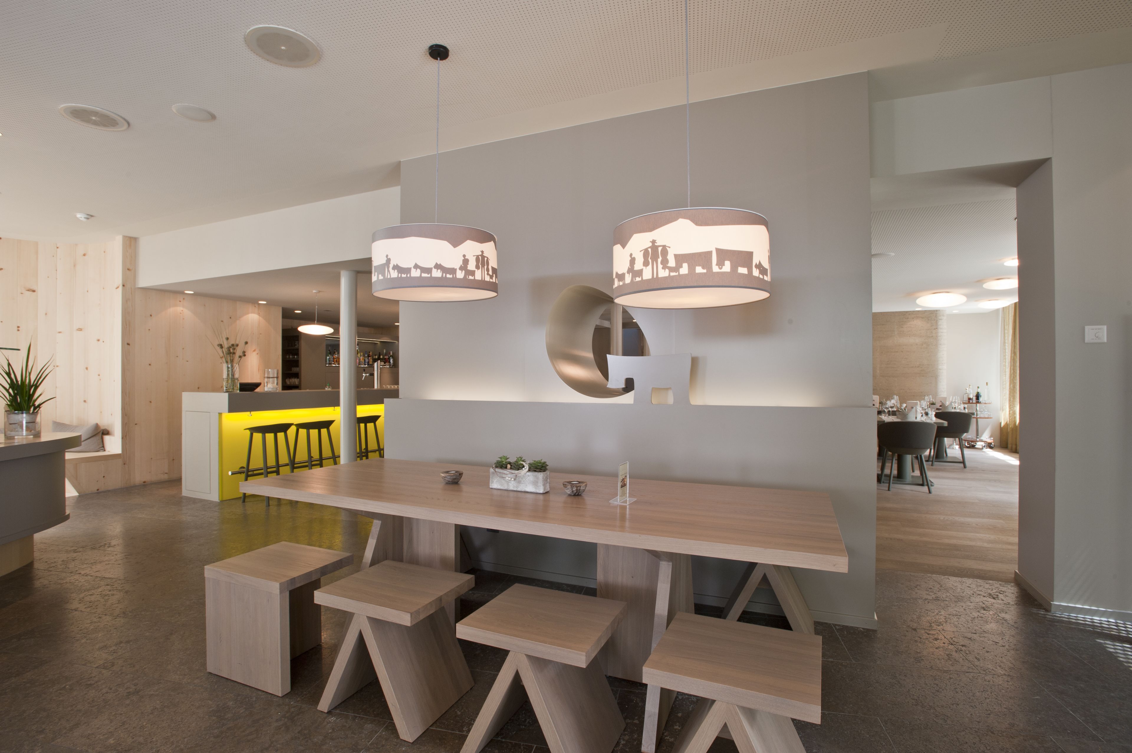 lunch and dinner served, regional cuisine