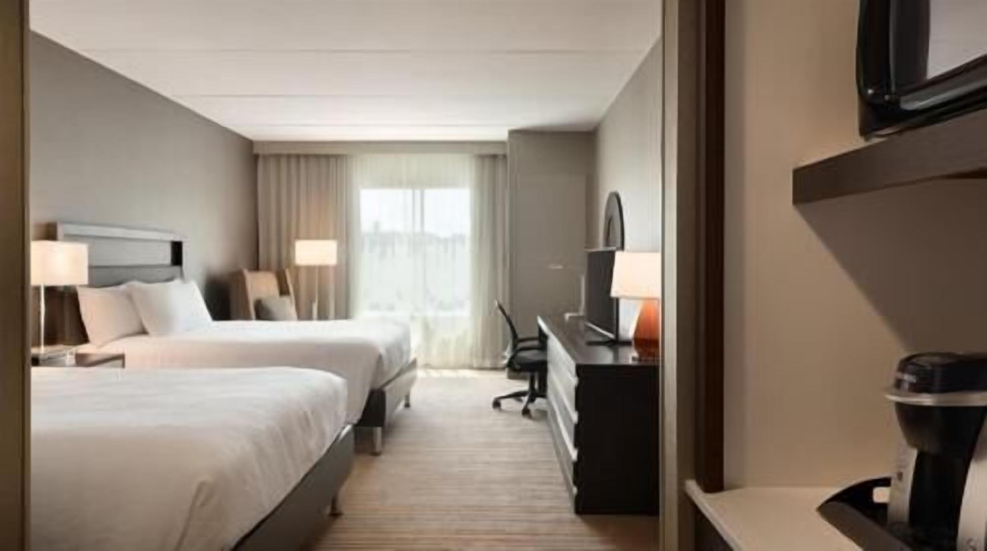 Luxe beddengoed, een kluis op de kamer, individueel gemeubileerd