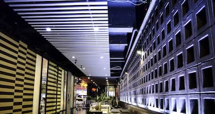 The Ratchathani Hotel