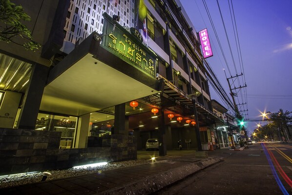 บริเวณภายนอก