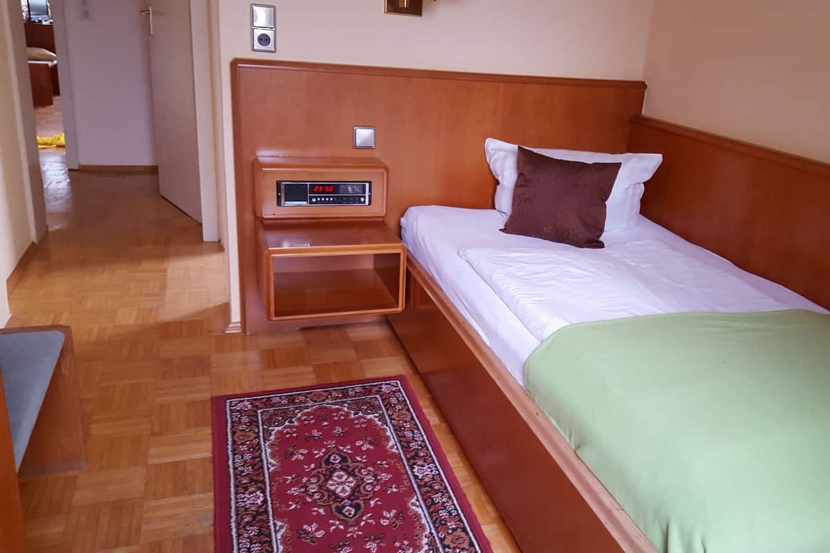 Habitación individual | Camas extra y wifi gratis 