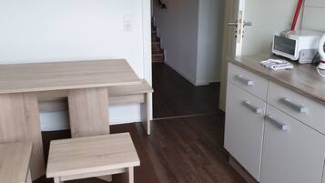 Family Room | Rollaway beds, free WiFi