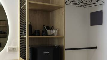 Deluxe Room | Wardrobe