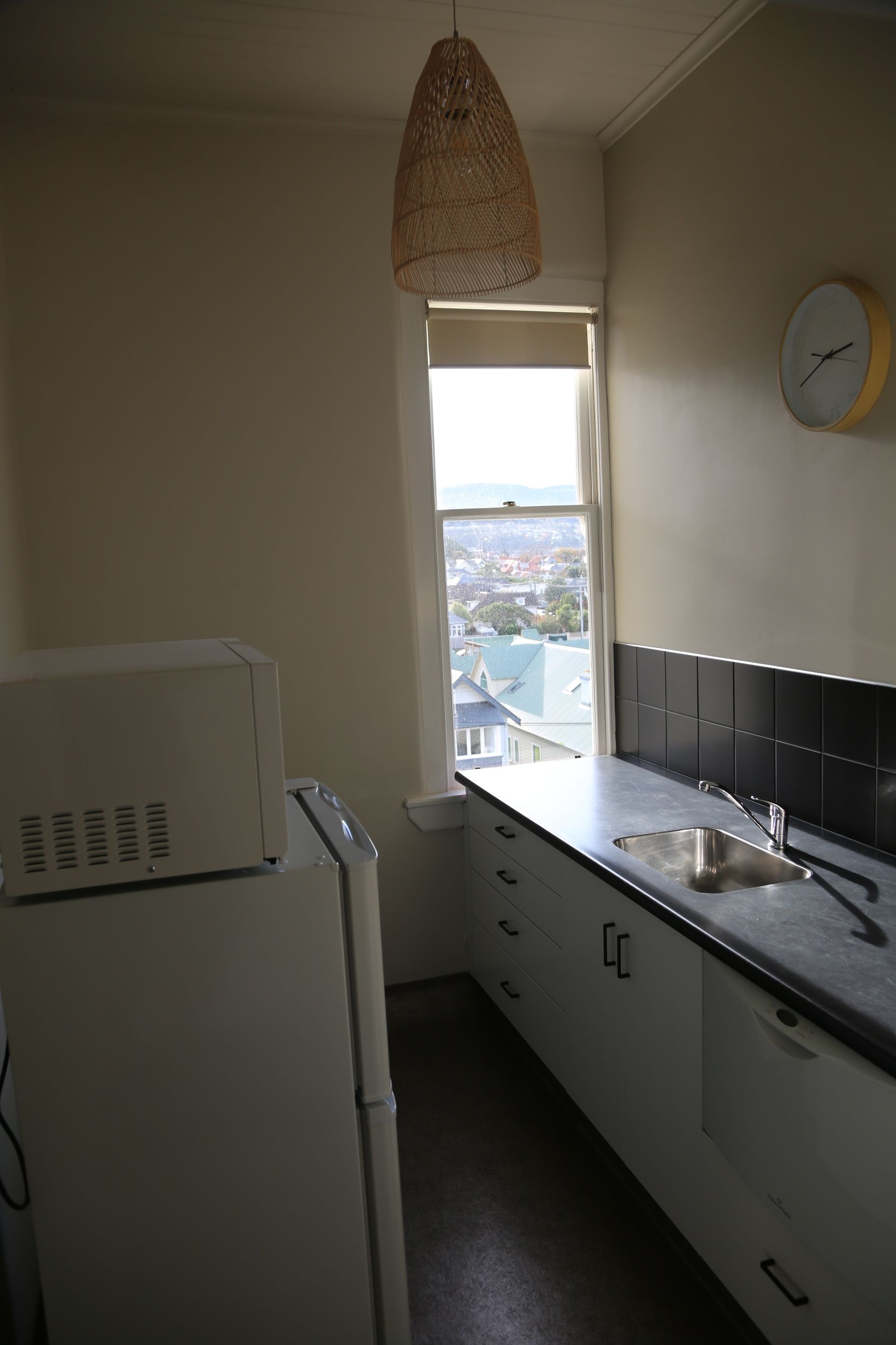 apartment, 1 bedroom | private kitchen | coffee/tea maker, paper towels