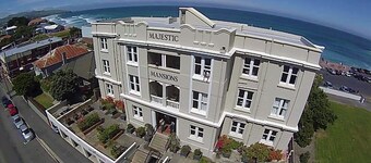 Majestic Mansions - Apartments at St Clair