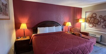 Quarto standard, 1 cama King | Escrivaninha, Wi-Fi de cortesia, roupa de cama