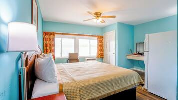 Rum - 1 kingsize-säng - icke-rökare | Skrivbord, strykjärn/strykbräda, gratis wi-fi och sängkläder